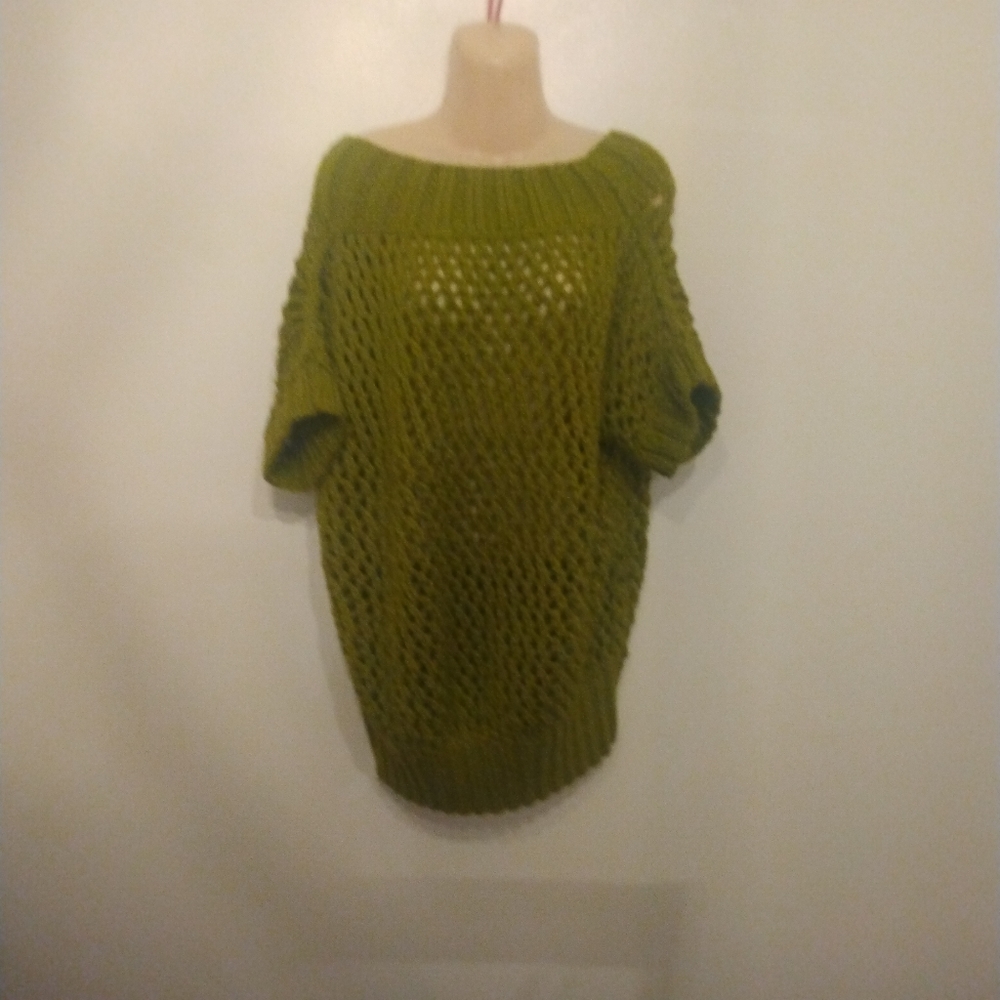 Hand made Green women's sweater.